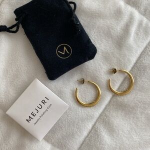 Mejuri Gold Crescent Earrings (discontinued)